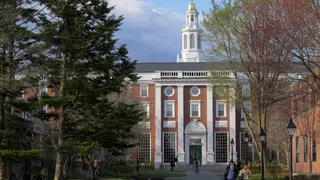 Ausländische Studierende dürfen weiterhin nach Harvard