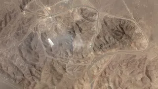 Gefahr durch beschädigte Atomanlagen in Iran? – Experte beruhigt