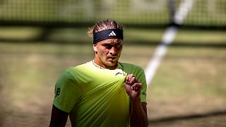 Zverev wehrt Matchbälle ab und verliert Tennis-Krimi doch noch