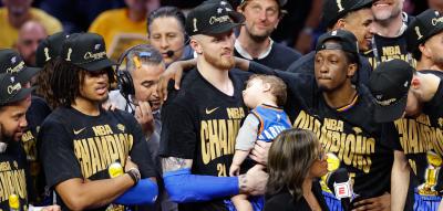 Der schlafende Sohn des deutschen Champions entzückt die NBA