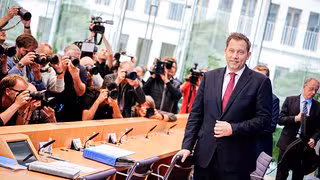 Kabinett bringt Bundeshaushalt auf den Weg