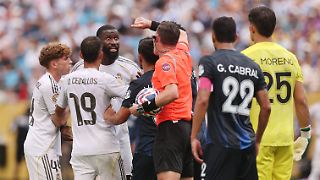 DFB-Star wütet wegen rassistischer Beleidigung, FIFA leitet Verfahren ein