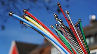 Haben Mieter Anspruch auf einen Glasfaseranschluss?