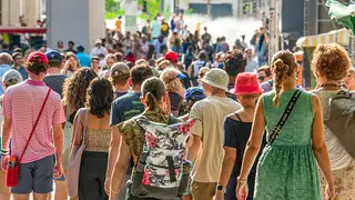 Steigende Sparneigung bremst Konsumklima in Deutschland