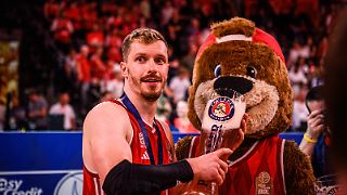 Erlösung statt Eimer: FC Bayern rettet Saison mit riesigem Kraftakt