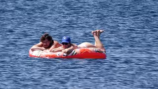 Baden an unbewachten Seen: Worauf Sie achten sollten