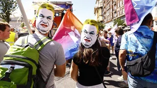 Trotz Verbot von Orbán: Tausende an Budapester Pride-Parade