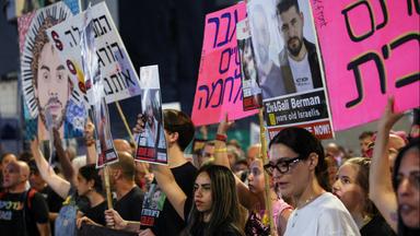 Tausende demonstrieren für Freilassung der Geiseln