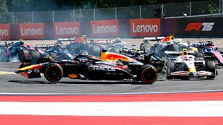 F1-Weltmeister Verstappen fliegt in Österreich in Kurve drei raus