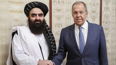 Russland erkennt als erster Staat Taliban an
