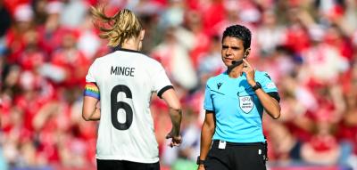 „Schiedsrichter, die keine Verantwortung übernehmen“ – Ärger auf beiden Seiten nach deutschem Sieg