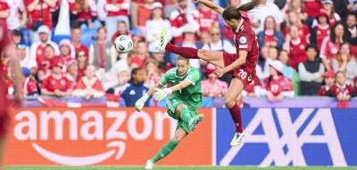 Bundestrainer kritisiert Torhüterin Berger – sie kontert prompt