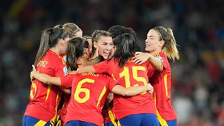 Auch Spaniens zweites Kleid sitzt bei der EM perfekt