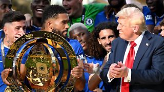 Ausgepfiffener Trump irritiert auf Siegerpodest der Klub-WM