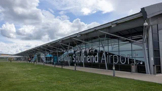 Vier Tote bei Flugzeugabsturz nahe London