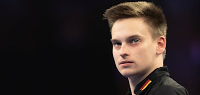 „Ich hatte Geldprobleme, spielte viel E-Dart in Kneipen“