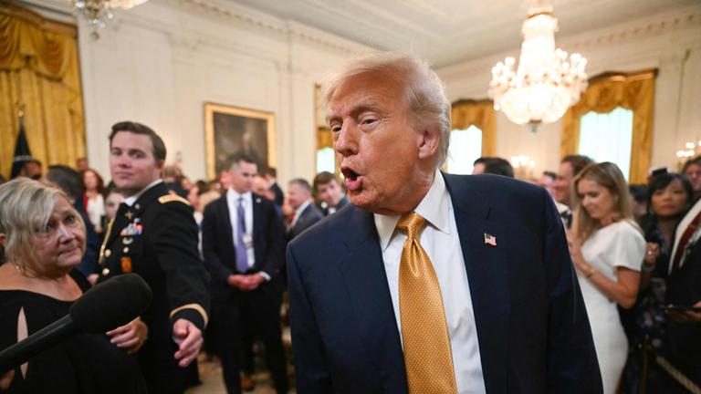 Trump beleidigt Anhänger als "Schwächlinge"