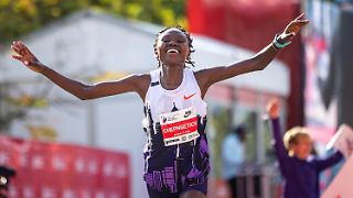 Marathon-Ausnahmeläuferin nach Dopingprobe vorläufig gesperrt