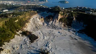 Erdbeben in Neapel – Bewohner flüchten auf die Strasse