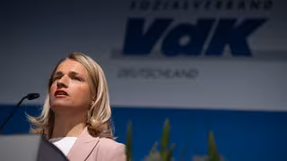 VdK: Superreiche stärker an Finanzierung von Rente beteiligen