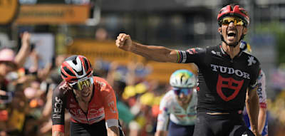 Alaphilippe bejubelt Sieg in Carcassonne, doch der Gewinner ist längst im Ziel