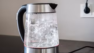 Keime im Trinkwasser in Chemnitz: Leitungswasser besser abkochen