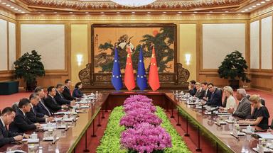 Lauter Zeichen der Entfremdung