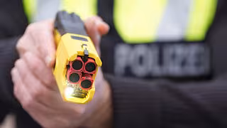 Bundespolizisten sollen künftig Taser einsetzen dürfen