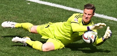 „Ter Stegen hat nicht die Zeit. Er wird zwangsläufig im Winter etwas anderes machen müssen“