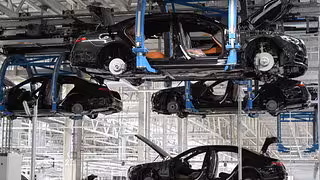 Gewinn bei Mercedes-Benz und Porsche eingebrochen