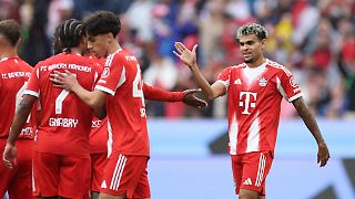 FC Bayern zittert sich zu Sieg bei starkem Díaz-Debüt