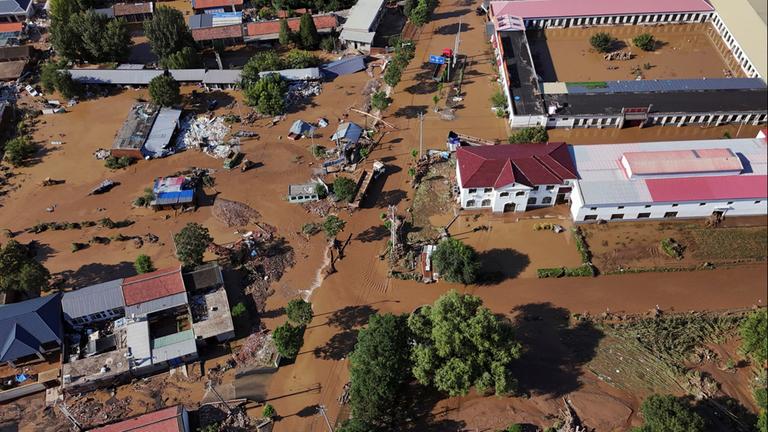 Zahl der Unwetteropfer nahe Peking steigt auf 60