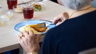 Extra-Gebühren im Pflegeheim: Was erlaubt ist und was nicht