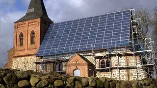 Photovoltaik auf dem Gotteshaus: Kirchen sehen mehrere Hürden