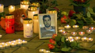 Eisbären-Star sitzt nun auf dem Platz seines verstorbenen Bruders