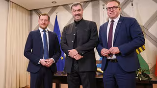 Voigt und Kretschmer stützen Söder bei Bürgergeld-Entzug für Ukrainer