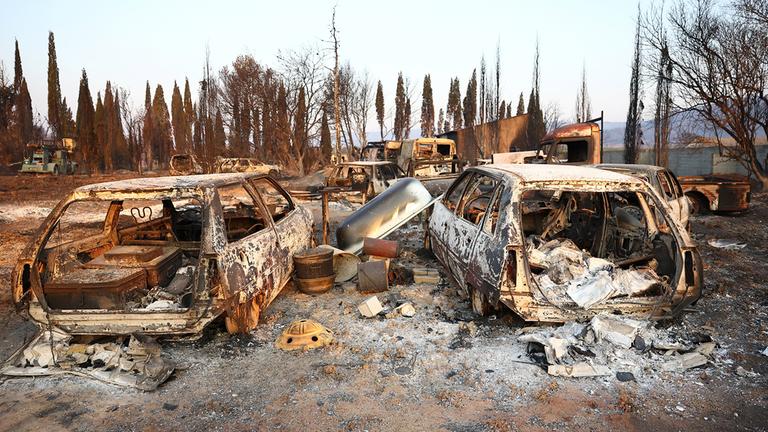 Größtes Feuer seit 1949 hält Frankreich in Atem