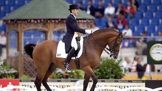 Dressurreiter wegen Tierquälerei für 15 Jahre gesperrt