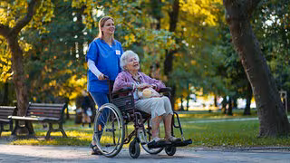 Extra-Gebühren im Heim: "Die Pflegeversicherung ist nun mal keine Vollversicherung"