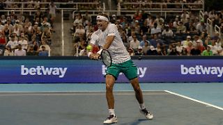 Gewitter grätscht starkem Zverev dazwischen