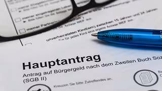 Studie: Mindestlohn in Vollzeit liegt deutlich über Bürgergeld