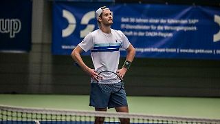 Deutscher Tennisprofi duscht - und wird disqualifiziert