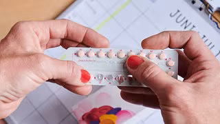 Hormonexpertin: Anti-Baby-Pille hat auch positive Nebenwirkungen