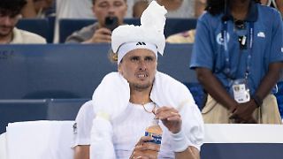 Ausgeknockte Tennis-Stars strapazieren für "Show" ihre Gesundheit