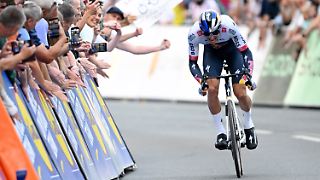 Lipowitz feiert trotz mäßigem Auftakt bei Deutschland-Tour