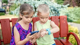 Tracking von Kindern erlaubt – Experten warnen vor Risiken