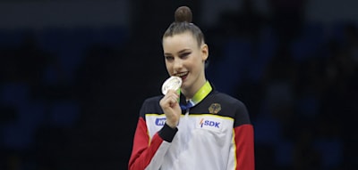 Peinliche Hymnen-Panne bei Siegerehrung von Deutschlands Gymnastik-Star