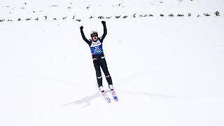 Skisprung-Stars wegen manipulierter Anzüge gesperrt