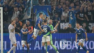 Doppelschlag lässt Schalker Arena beben