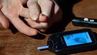 Warum Blutzucker in Ost und West unterschiedlich gemessen wird